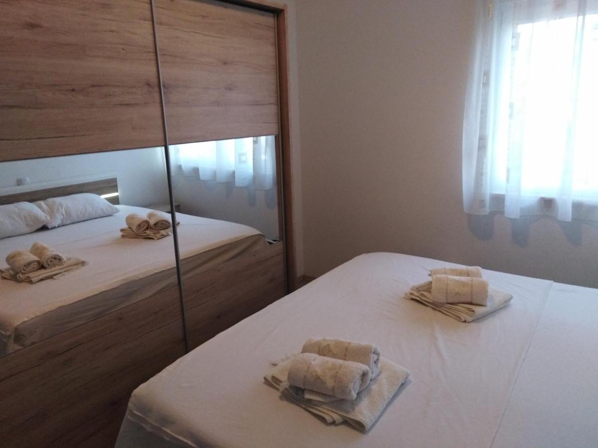 Apartman Visic 1692 Kastela Exterior photo