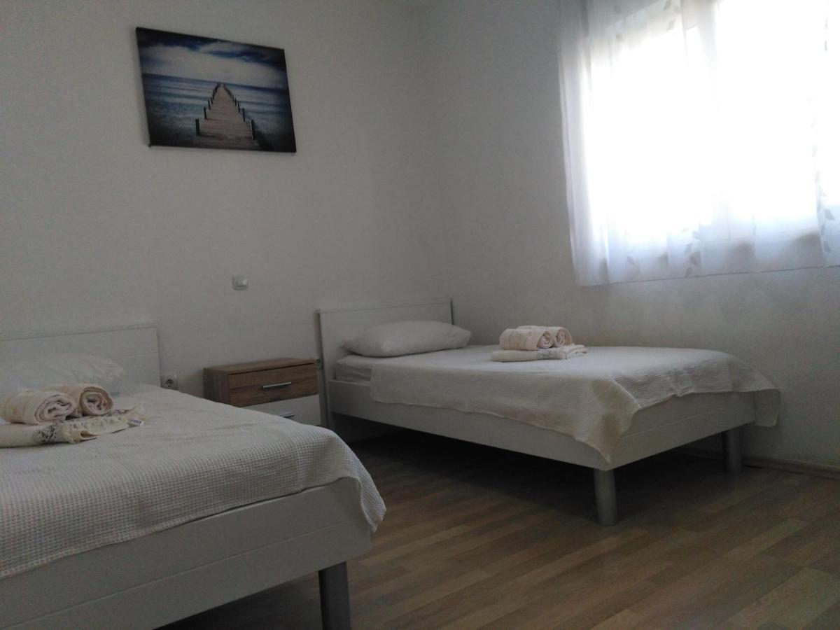 Apartman Visic 1692 Kastela Exterior photo