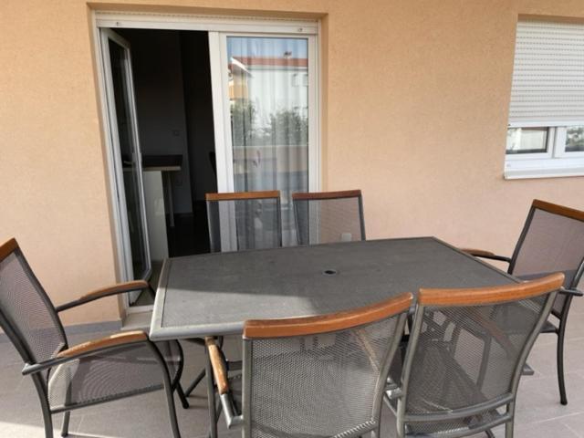 Apartman Visic 1692 Kastela Exterior photo