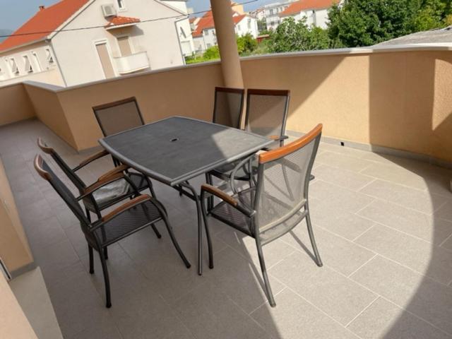 Apartman Visic 1692 Kastela Exterior photo